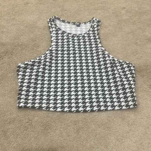 Tops - New houndstooth women’s crop top size large